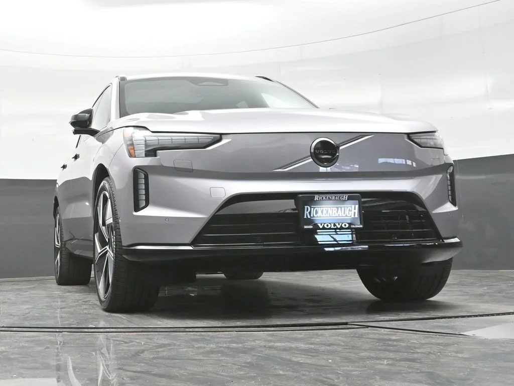 New 2026 Aurora Silver Volvo Ultra image 17
