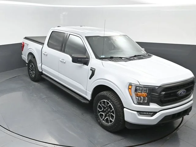 Certified Used 2022 White Metallic Ford XLT image 19