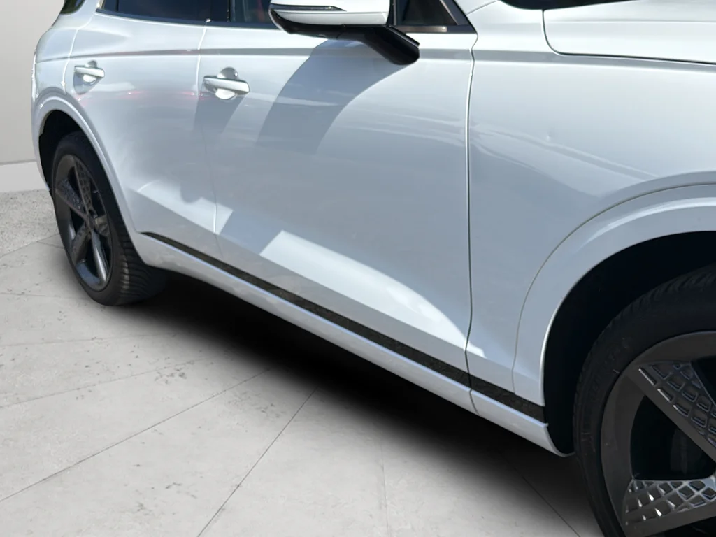 Used 2022 White Genesis 3.5T Sport image 27