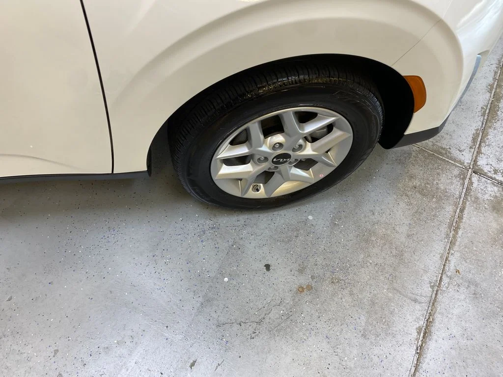 Used 2025 White Kia LX image 14