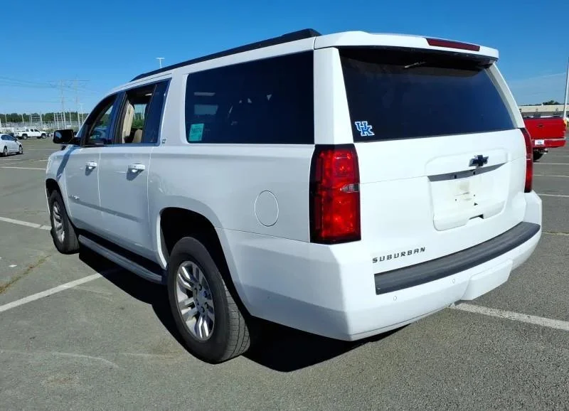 Used 2019 Summit White Chevrolet LT image 3