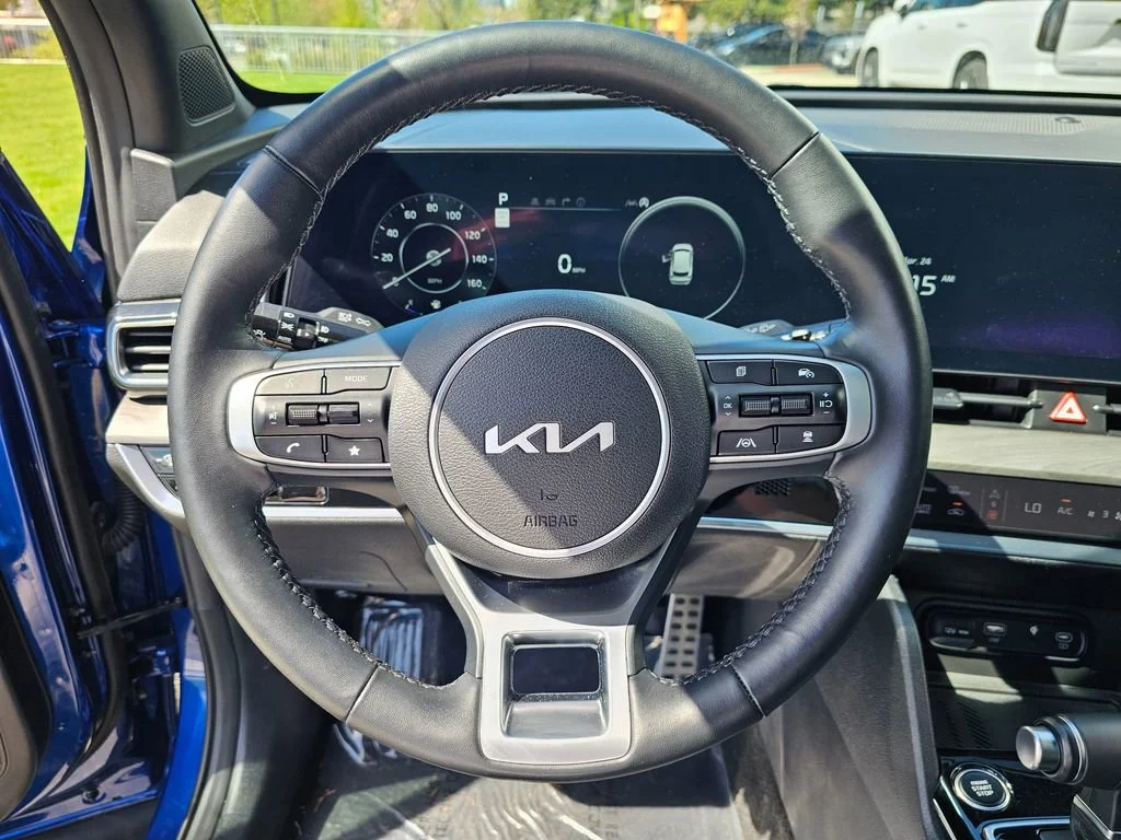 Used 2024  Kia X-Pro Prestige image 25