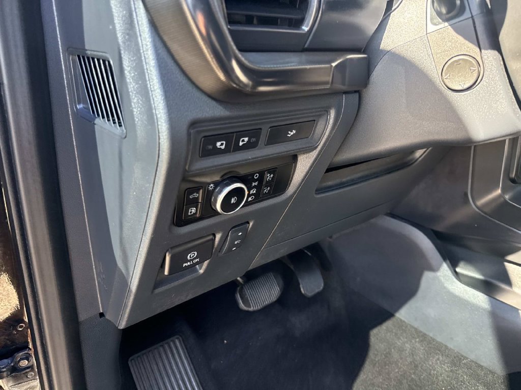 Used 2024 Black Ford Lariat image 20