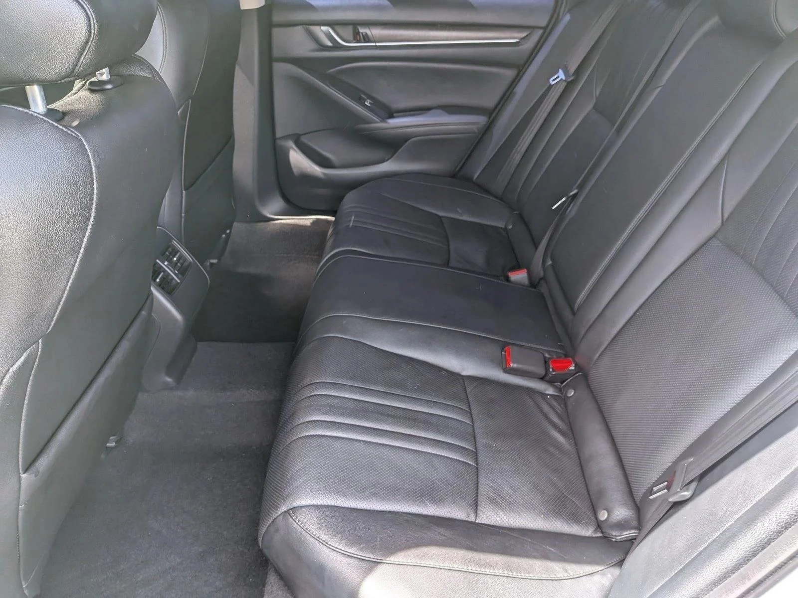 Used 2020 Platinum White Pea Honda EX-L image 16