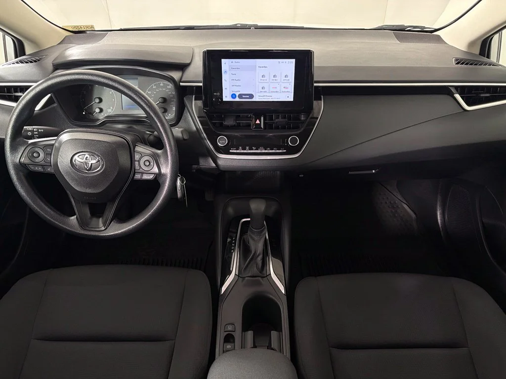 Used 2025 White Toyota LE image 29