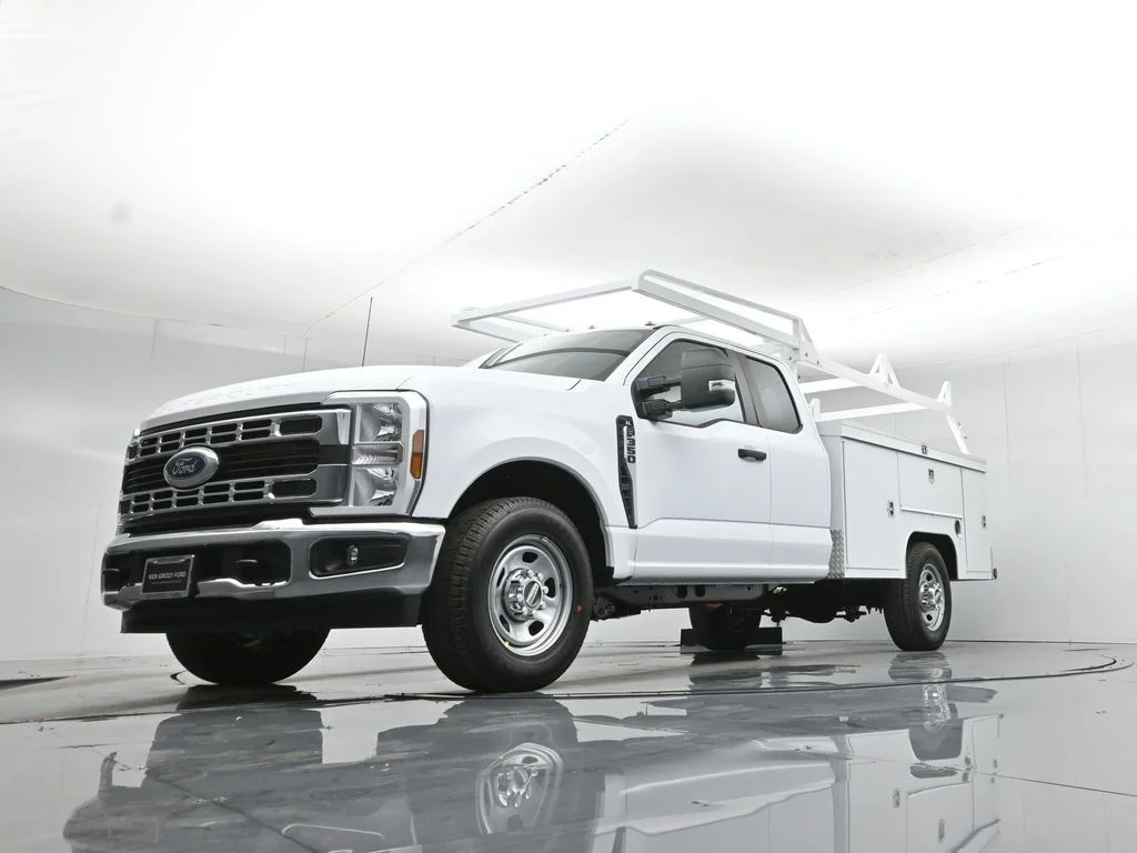 New 2026 White Ford XL image 53