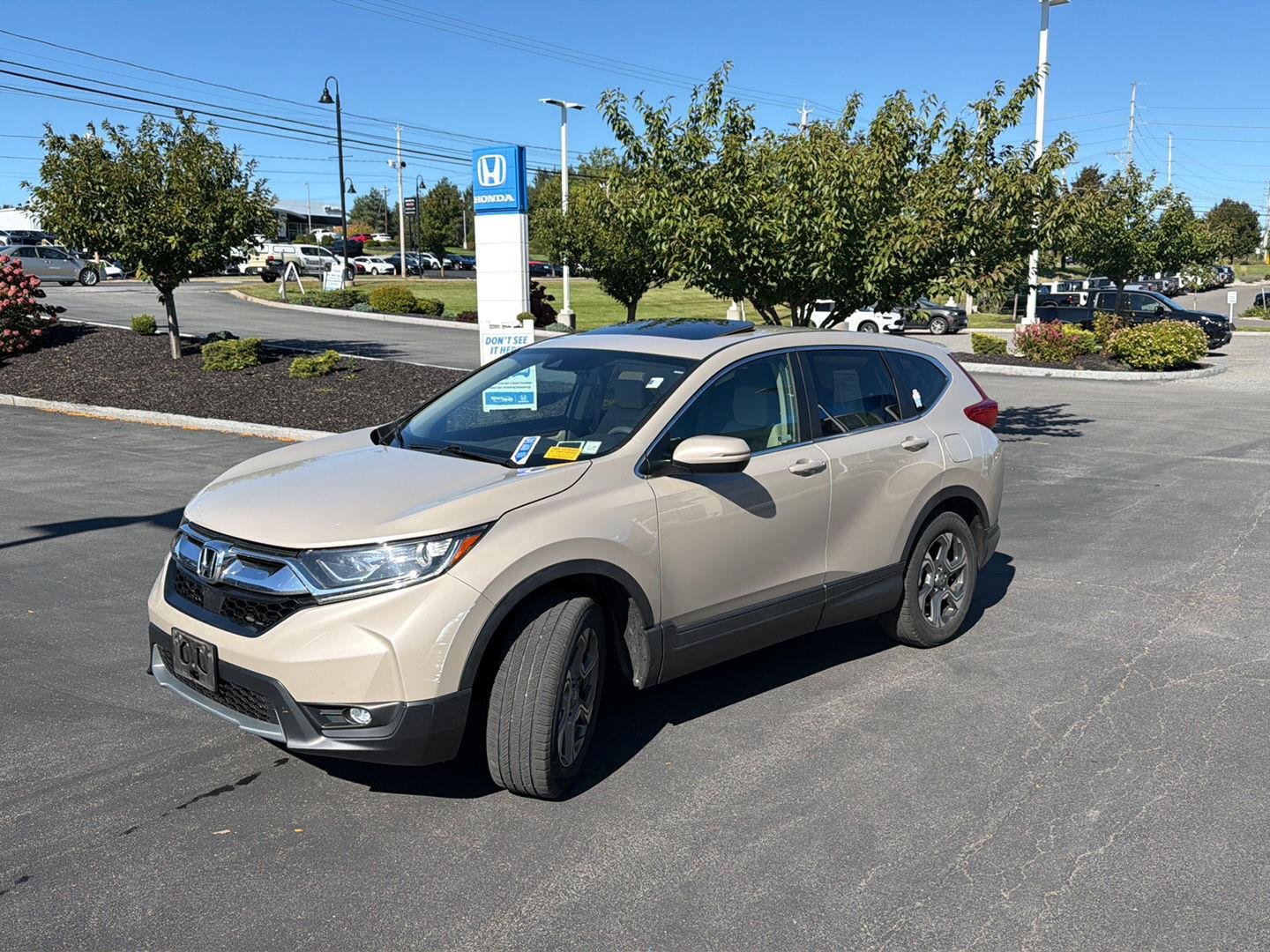 Used 2018 Sandstorm Metallic Honda EX image 3