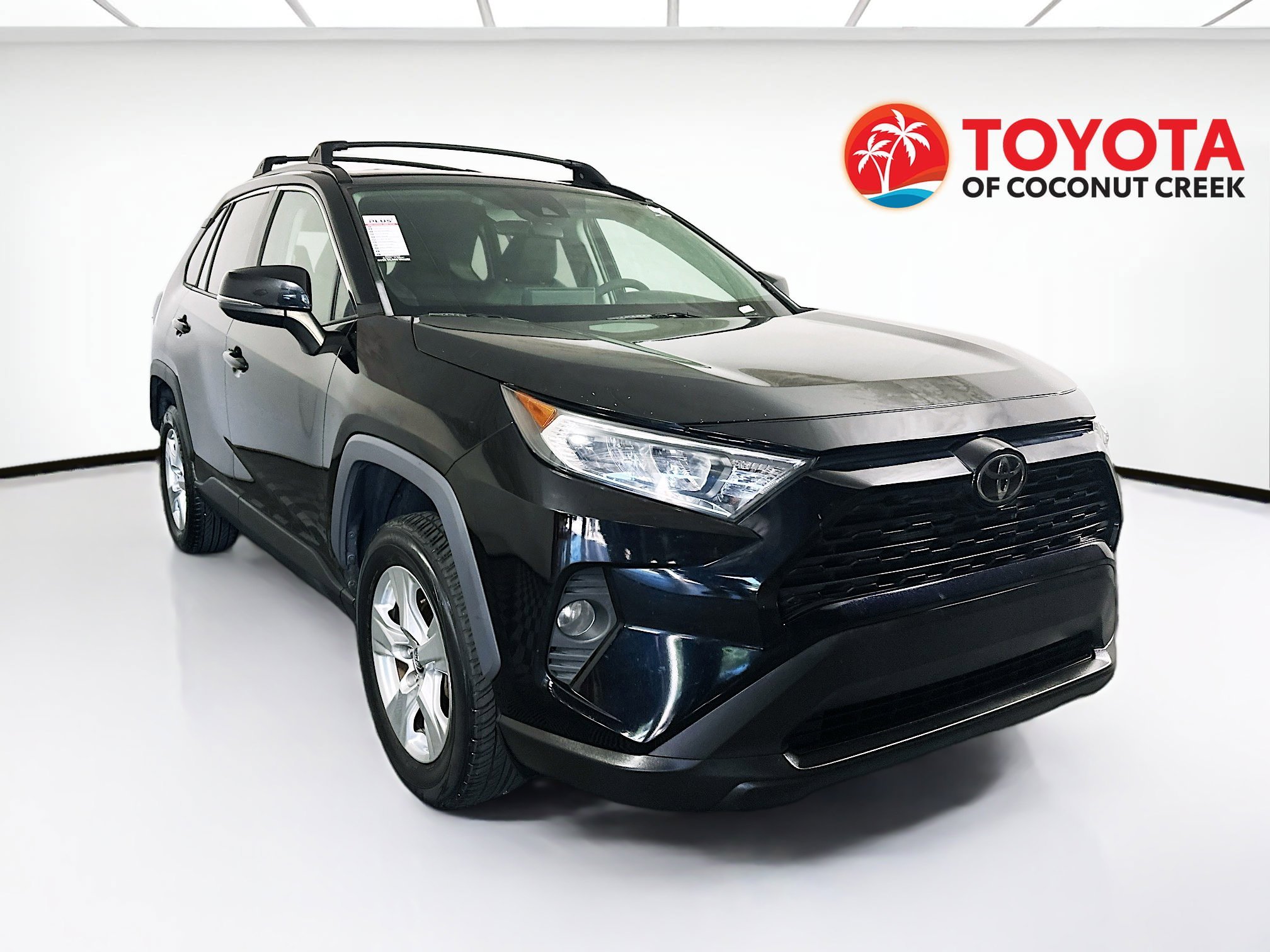 2020 Toyota RAV4 thumbnail 3