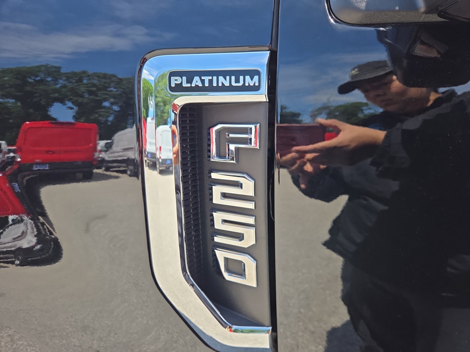 2021 Ford F-250 Super Duty Platinum - Photo 16