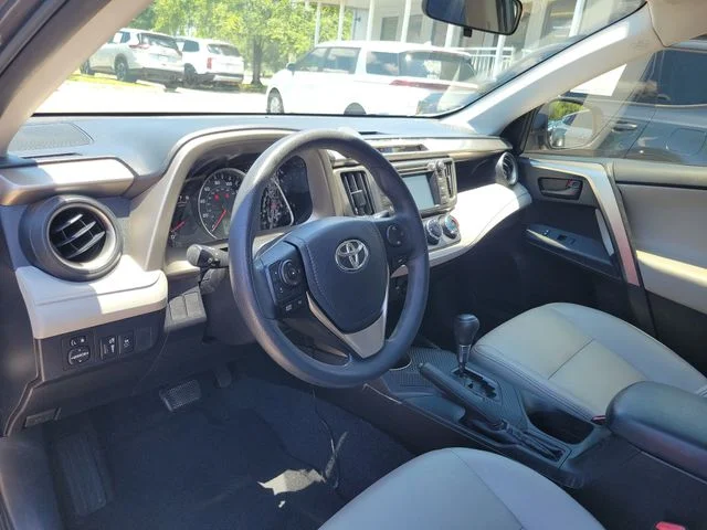 Used 2014 Gray Toyota LE image 18