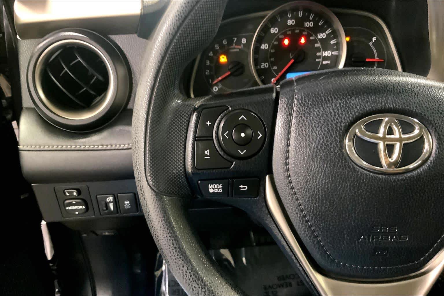 Used 2014 Magnetic Gray Metallic Toyota XLE image 24