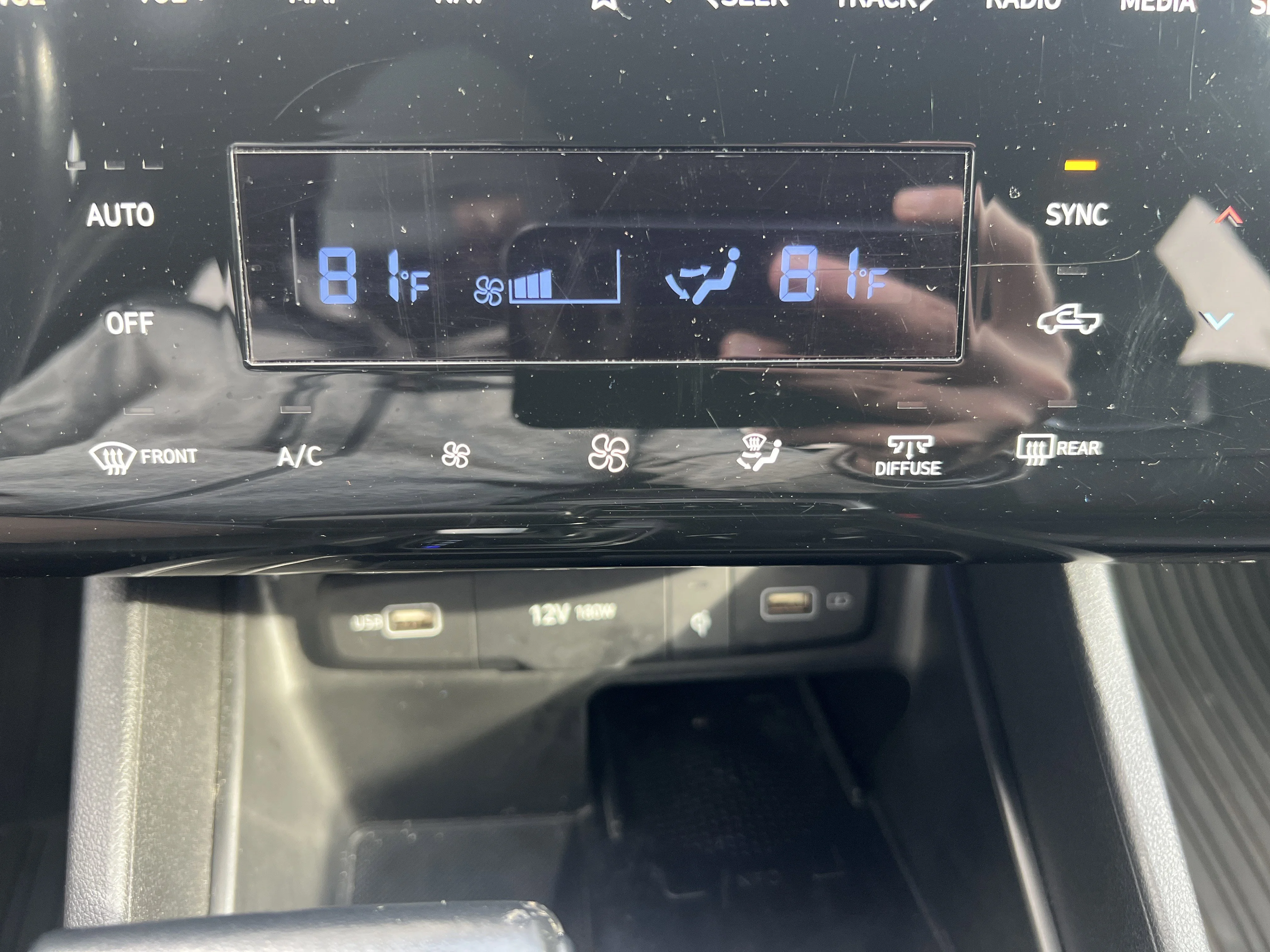 2022 Hyundai Santa Cruz Limited - Photo 15