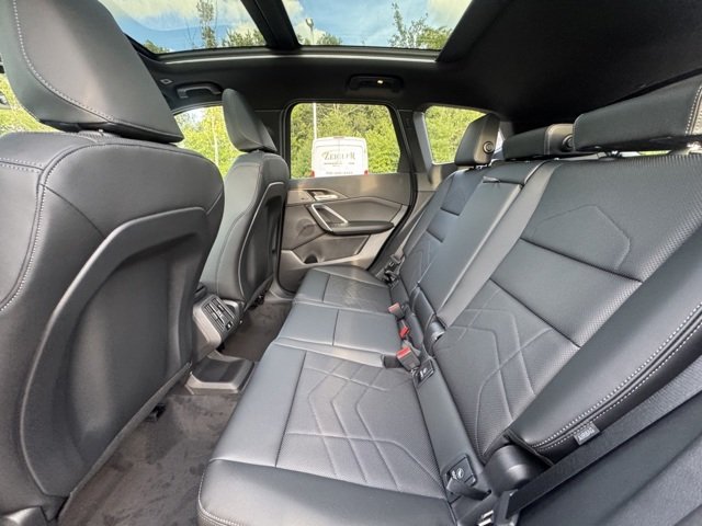 New 2026 Black Sapphire Metallic BMW xDrive28i image 21