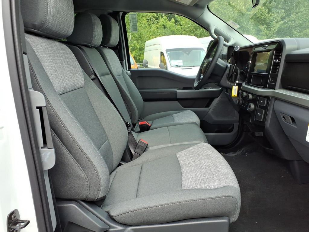 New 2026 Oxford White Ford F-350® XLT image 14