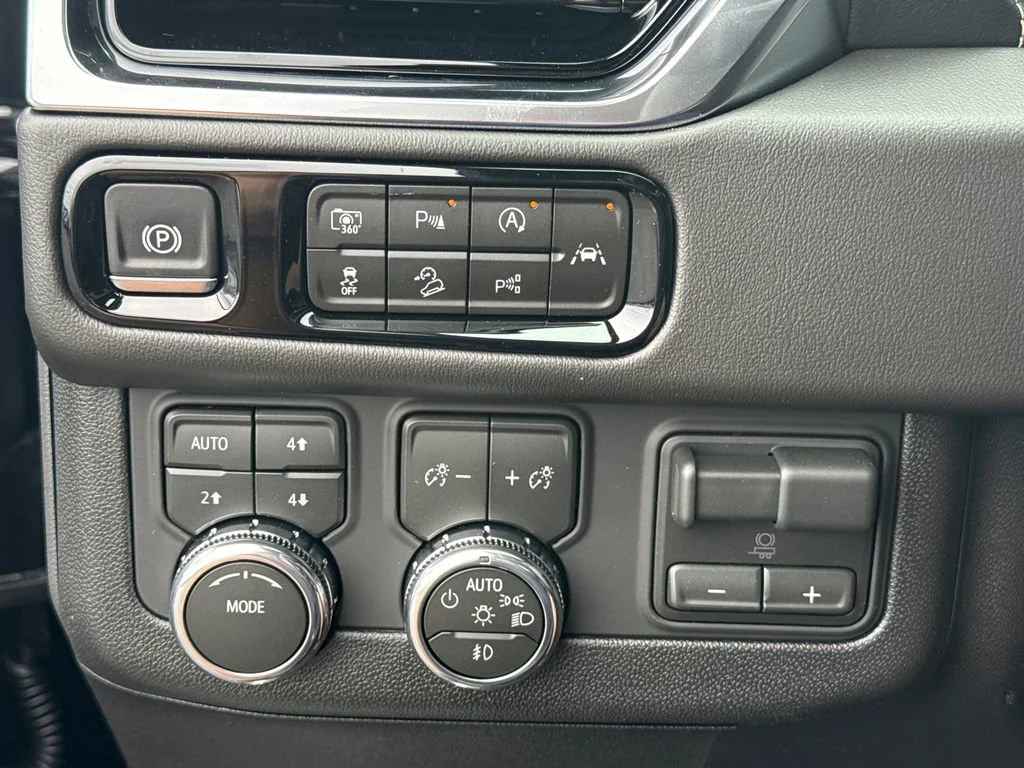 New 2026 Onyx Black GMC Elevation image 20
