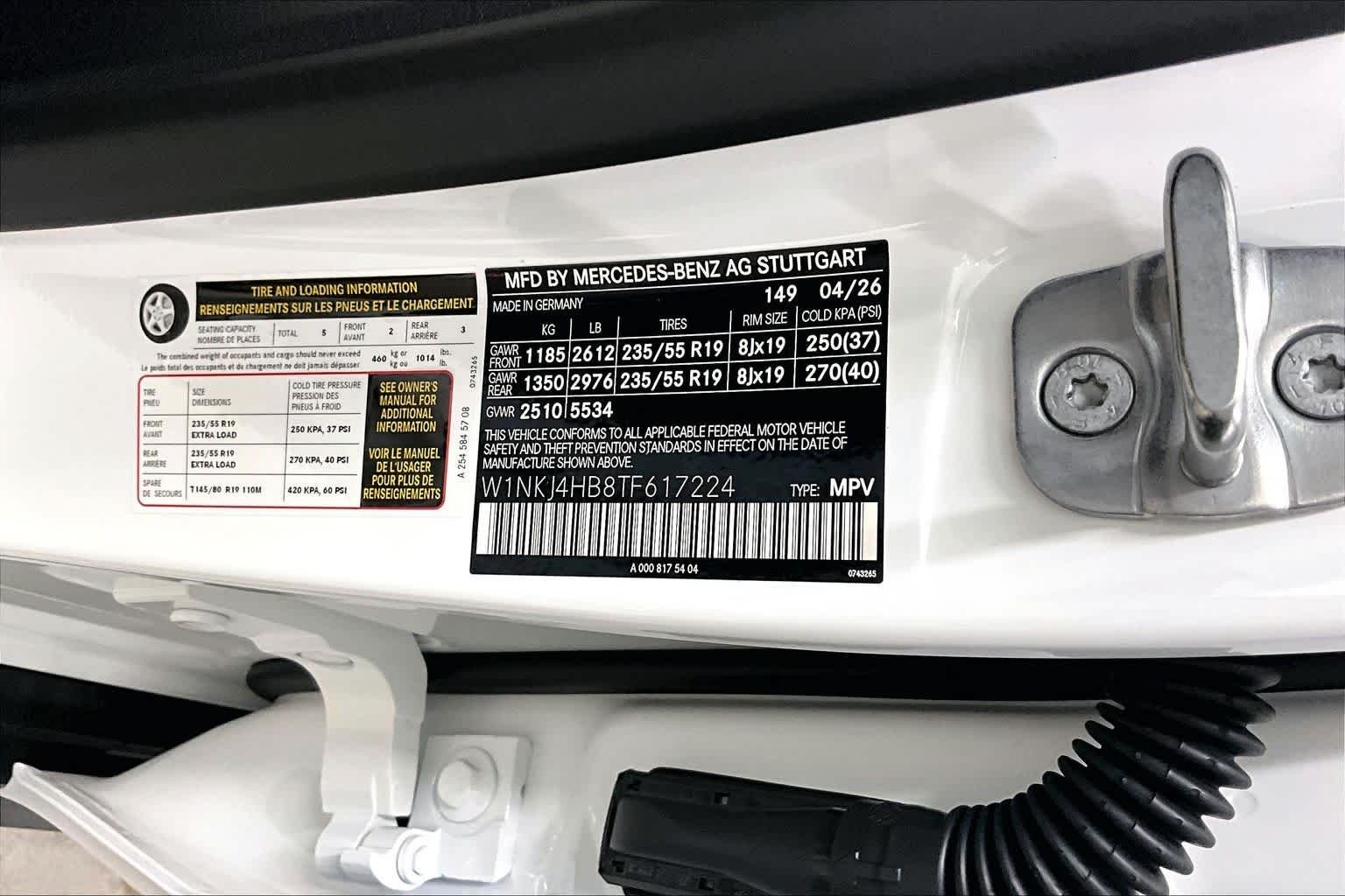 New 2026 Polar White Mercedes-Benz GLC 300 image 21