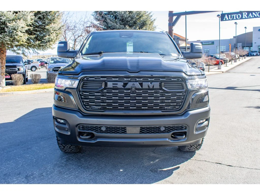 New 2026 Diamond Black Crystal Pearl-Coat Exterior Paint RAM Warlock image 3