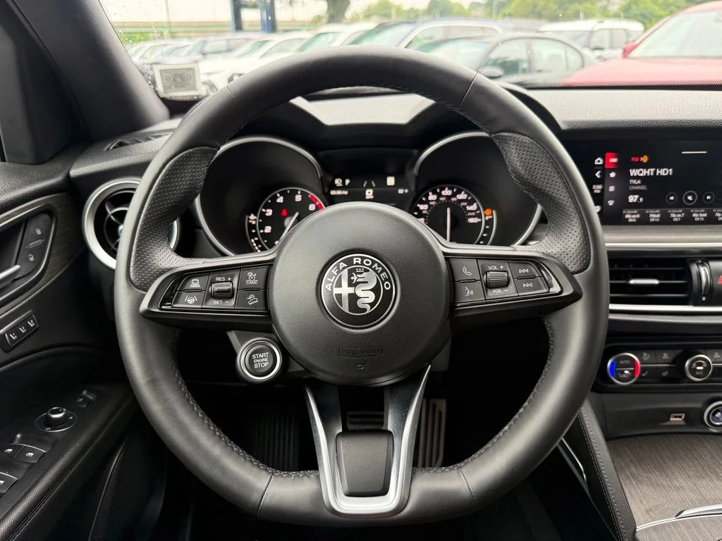 Used 2023 Moonlight Gray Metallic Alfa Romeo Ti image 14