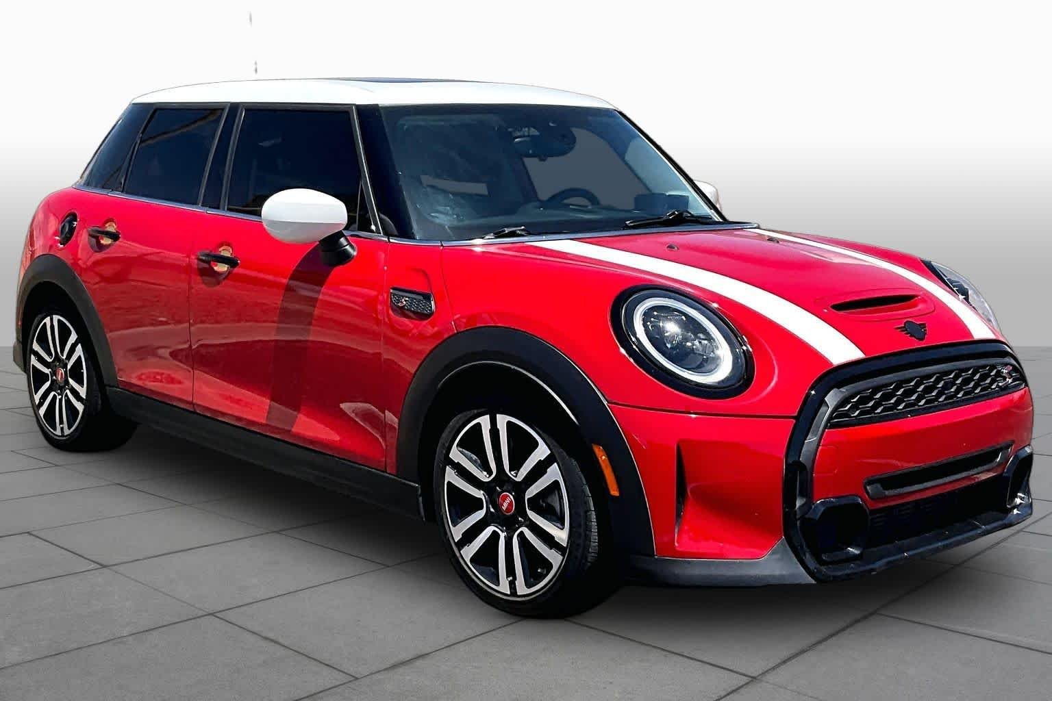 Used 2023 Chili Red MINI Cooper S image 3
