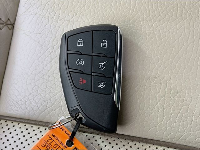 Used 2022 Beige GMC Denali image 13