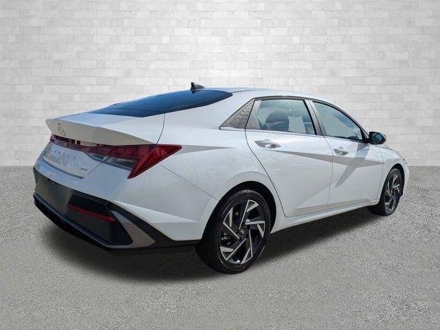 New 2026 Serenity White Hyundai Limited image 31