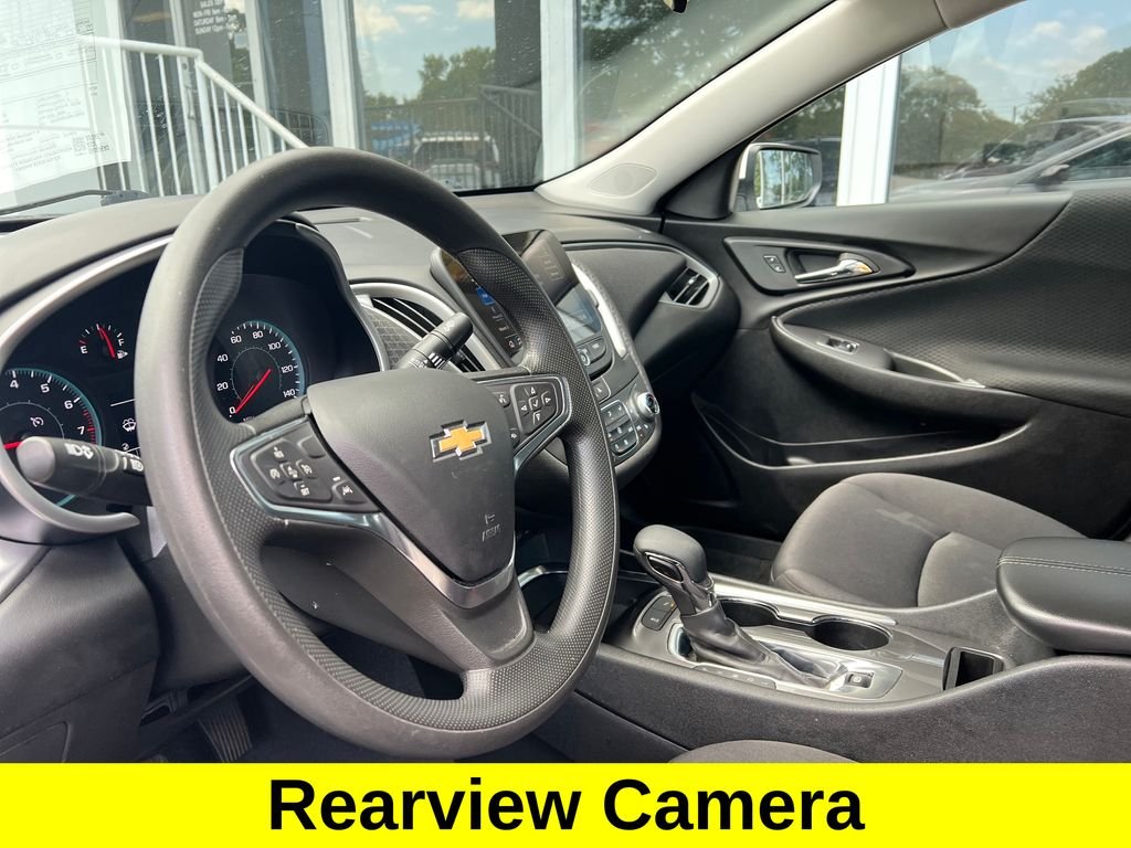 Used 2025 Summit White Chevrolet LT image 4