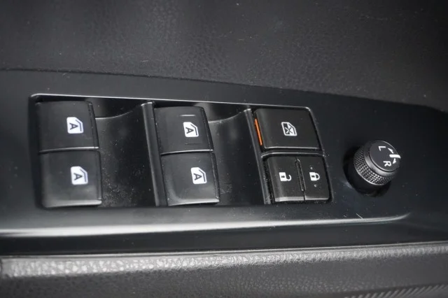 Used 2019  Toyota LE image 15