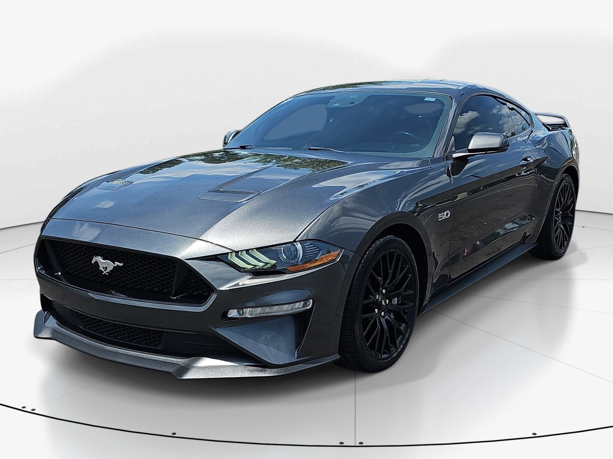 Used 2020 Magnetic Ford GT Premium image 7