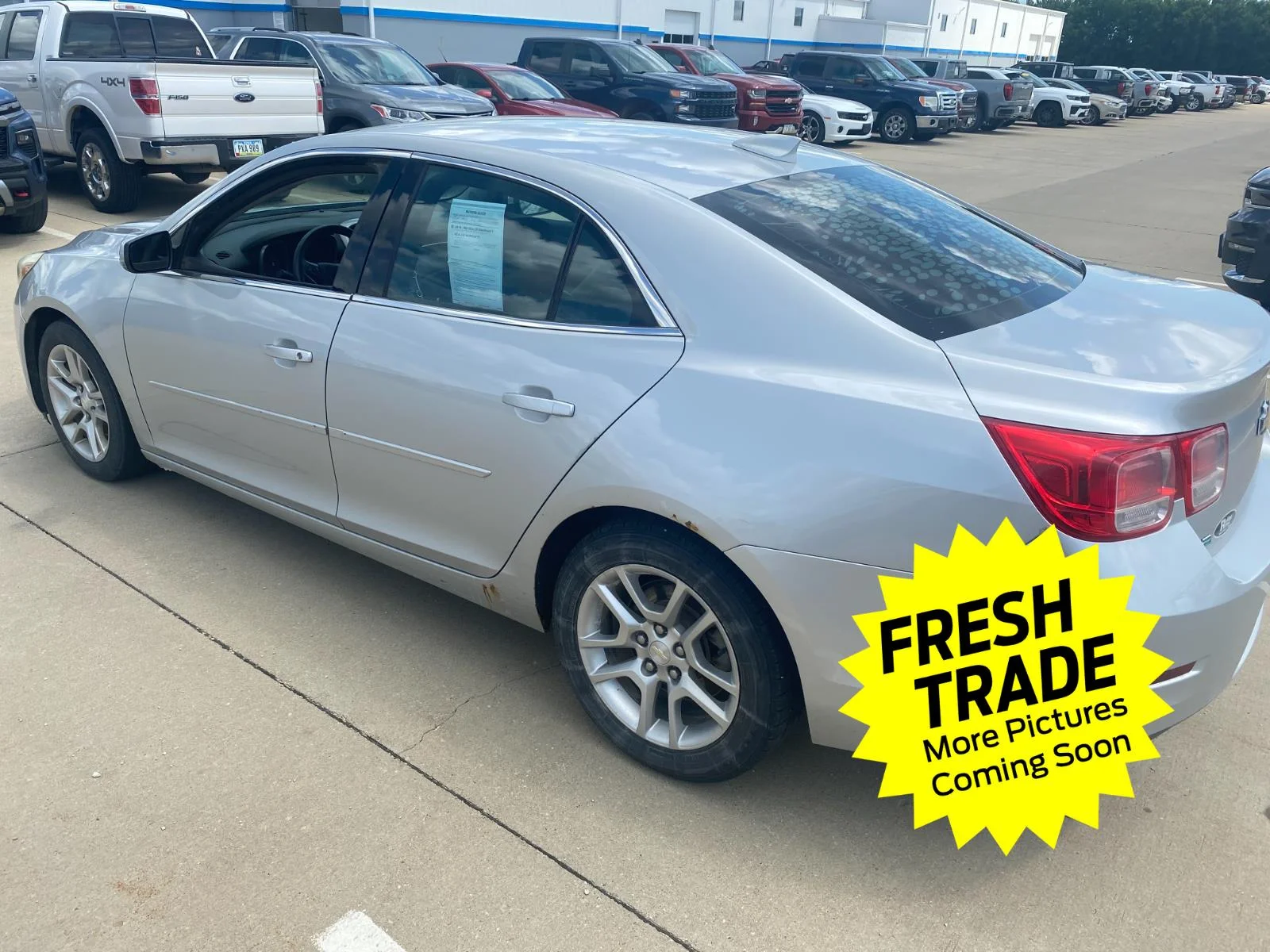Used 2015 Chevrolet Malibu 1LT with VIN 1G11C5SL3FF109681 for sale in Charles City, IA