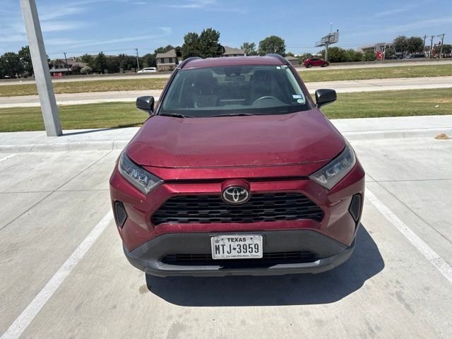 Used 2019  Toyota LE image 3