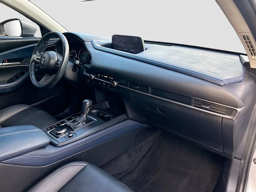 Used 2021 Sonic Silver Metallic Mazda Select image 28