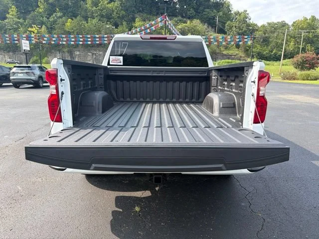 New 2026 Summit White Chevrolet Custom image 23