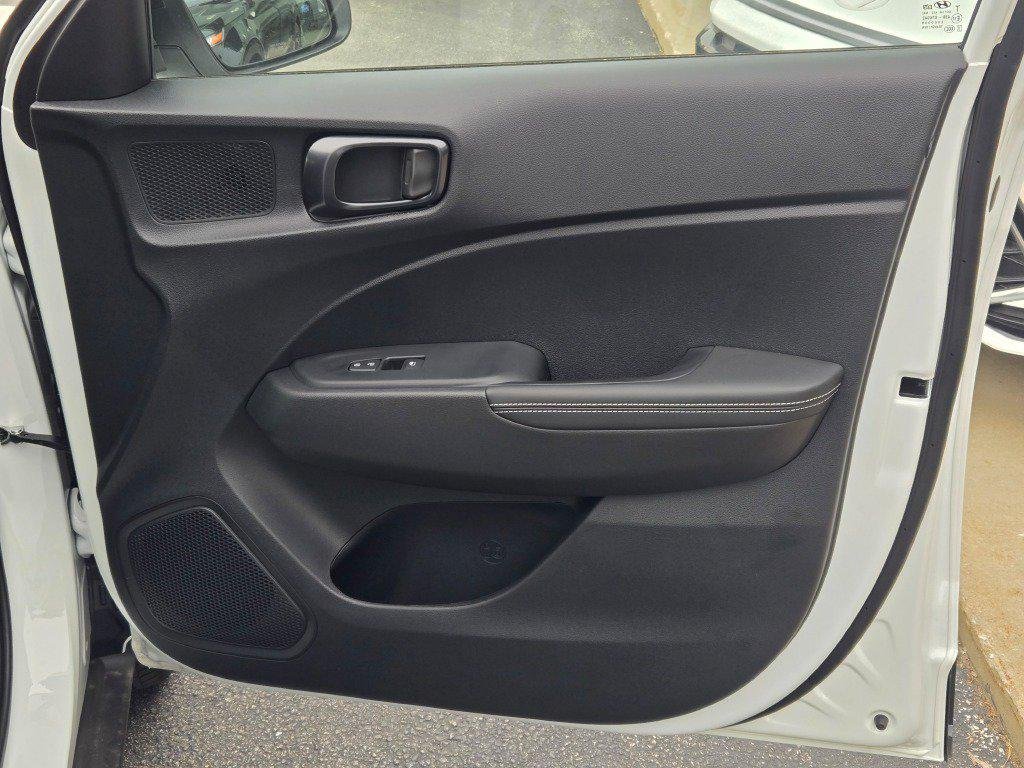 New 2026 Lunar Hyundai SEL w/Two-Tone Roof image 4