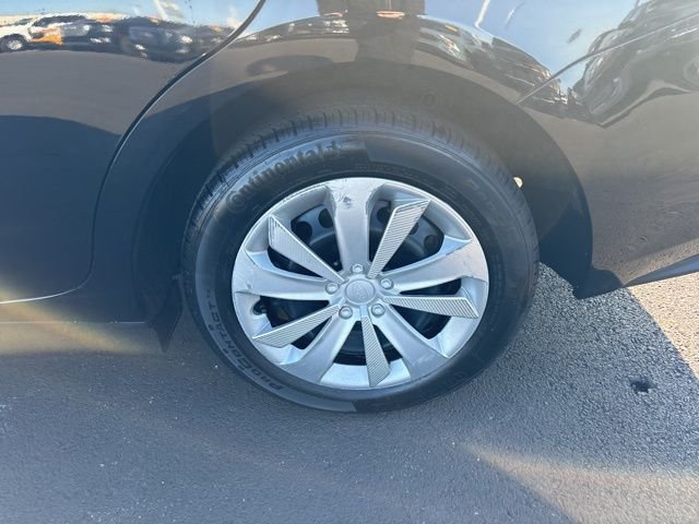 Used 2023 Black Subaru Base image 11