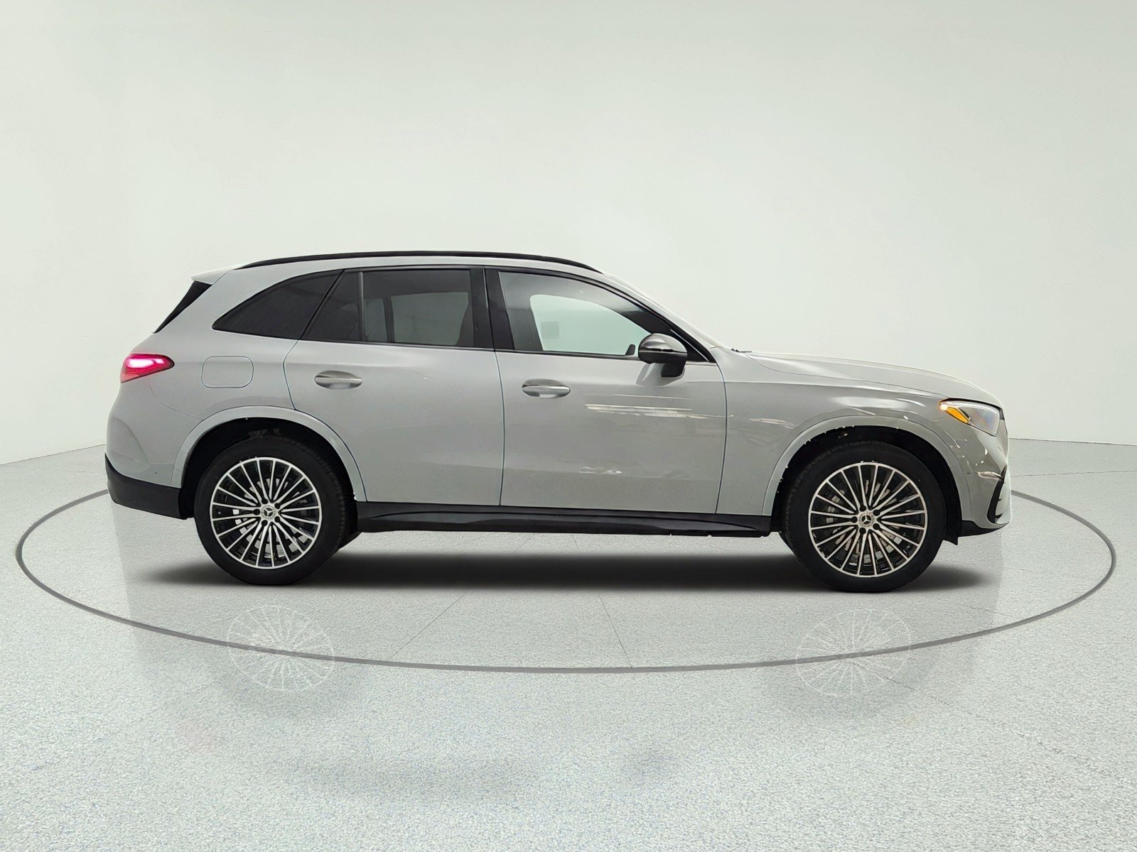 New 2027 MANUFAKTUR Alpine Grey Mercedes-Benz GLC 300 SUV image 4