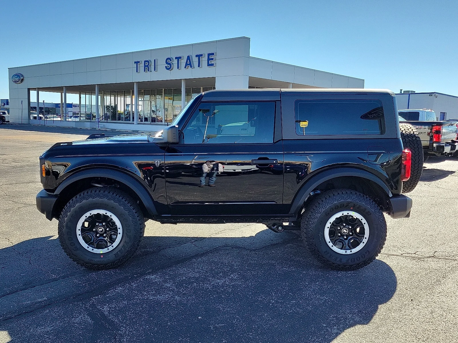 New 2025 Shadow Black Ford Base image 2