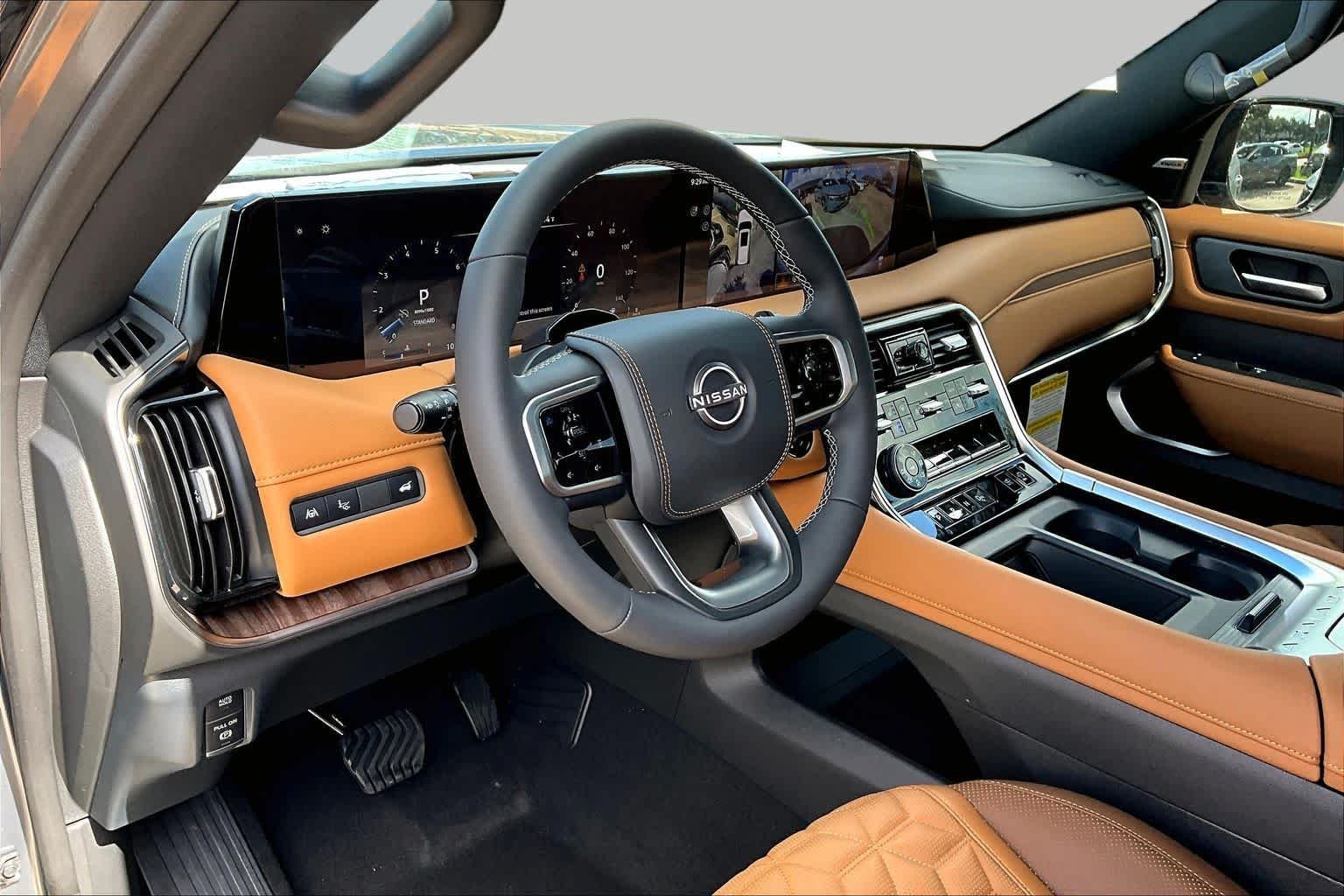 New 2026 Gun Metallic / Super Black Two-tone Nissan Platinum Reserve image 10