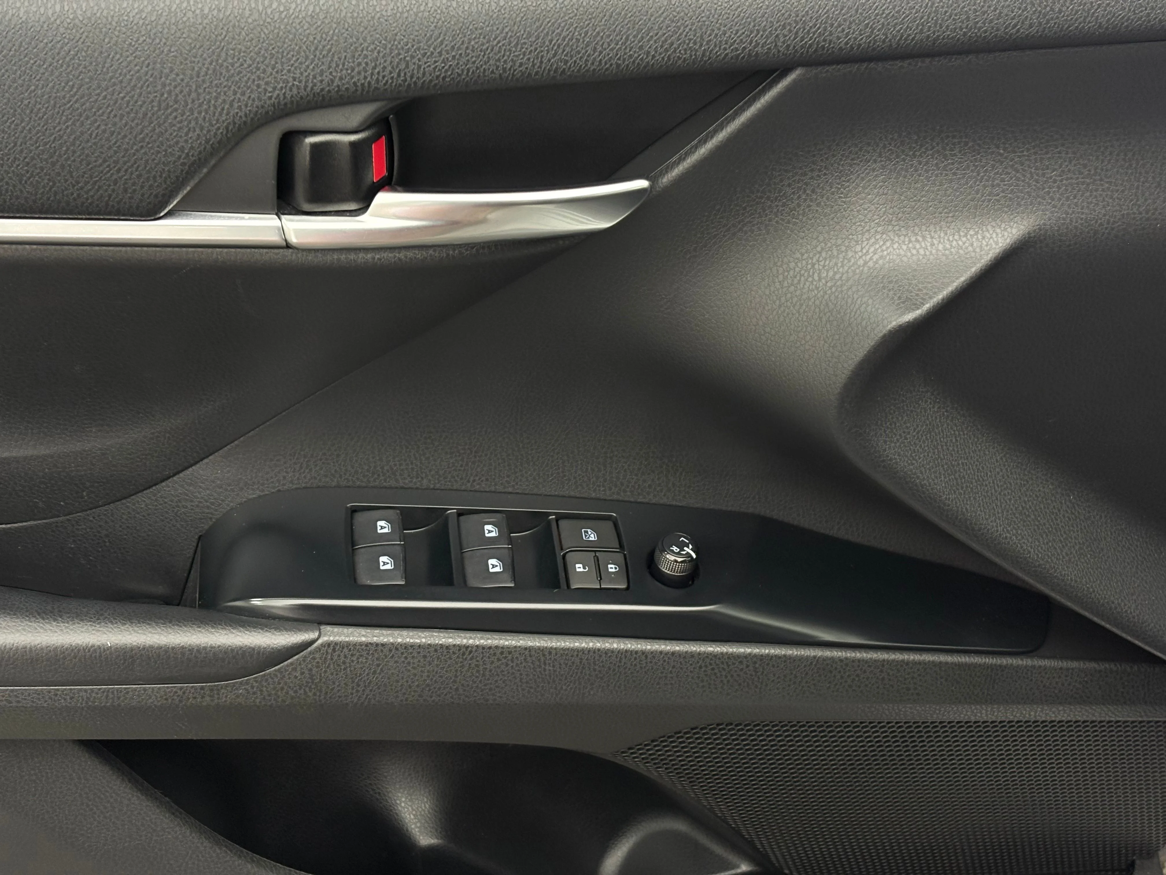Used 2019 Celestial Silver Metallic Toyota SE image 14