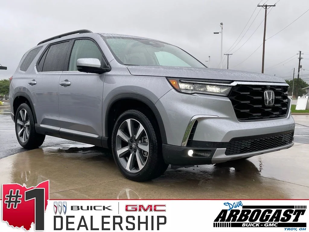 2025 Honda Pilot Elite AWD's photo