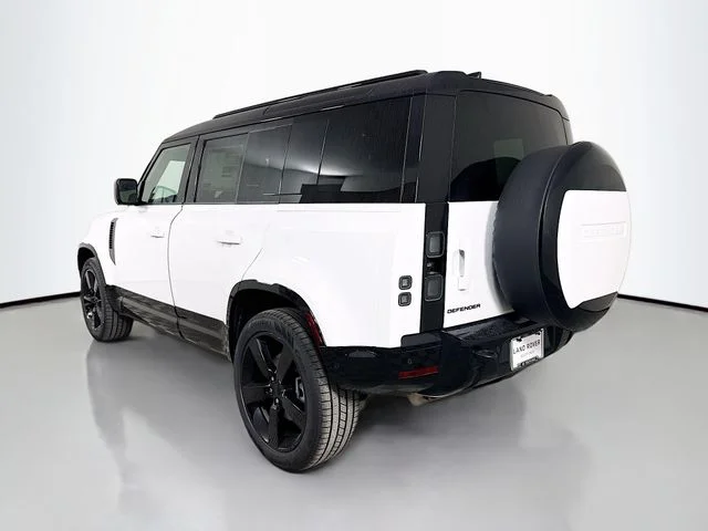New 2026 Fuji White Land Rover X-Dynamic SE image 7