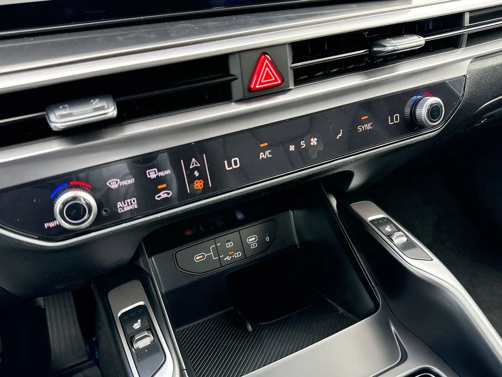 New 2025 Black Kia EX image 19