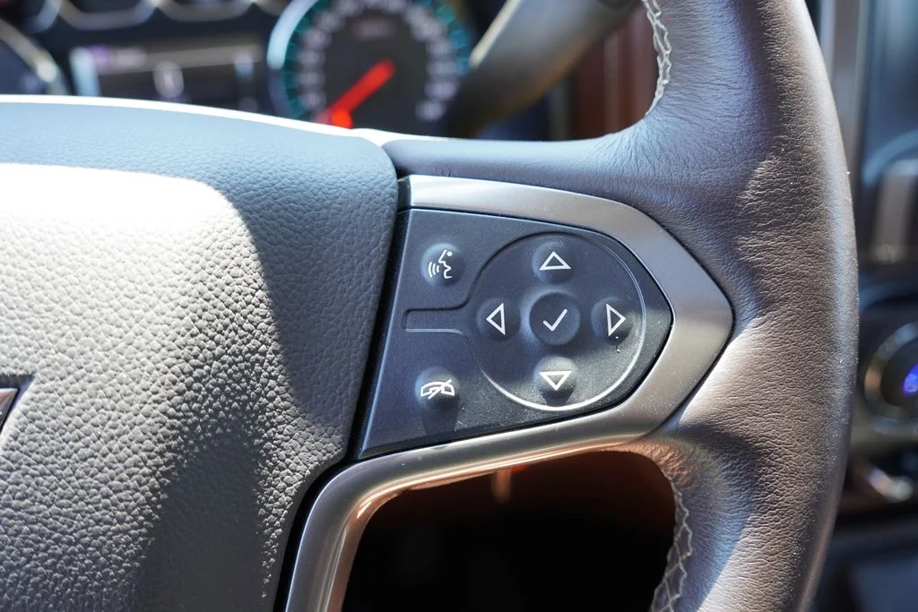 Used 2015 Black Chevrolet High Country image 34