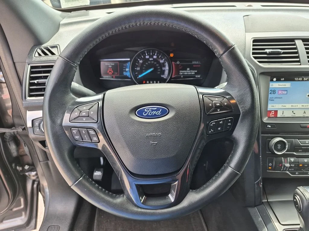 Used 2018 Gray Ford XLT image 23