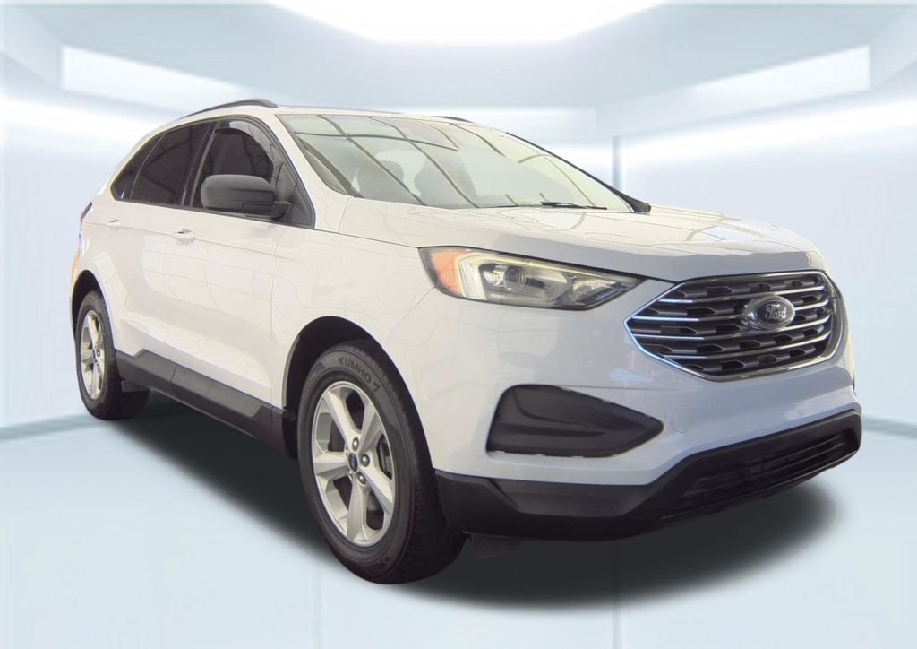 Used 2021 White Ford SE image 5