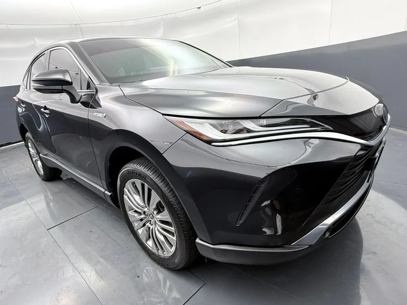 Used 2021  Toyota Limited Sport Utility 4D image 1