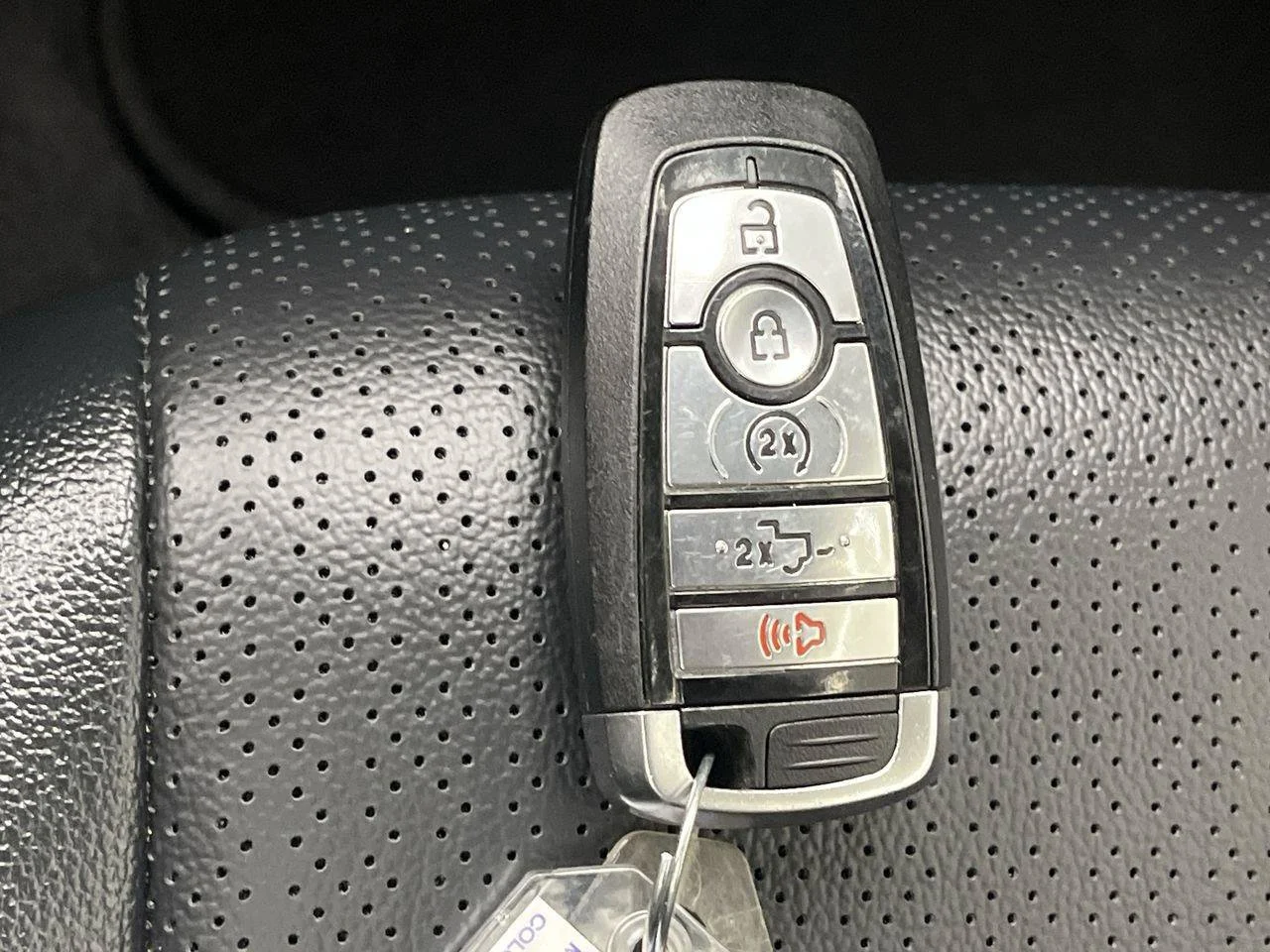 Used 2025 Black Ford LARIAT image 34