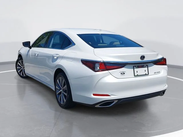 Used 2020 White Lexus 350 image 5