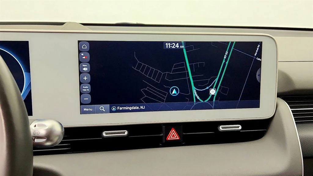Used 2024 Abyss Black Hyundai Limited RWD Long Range image 20