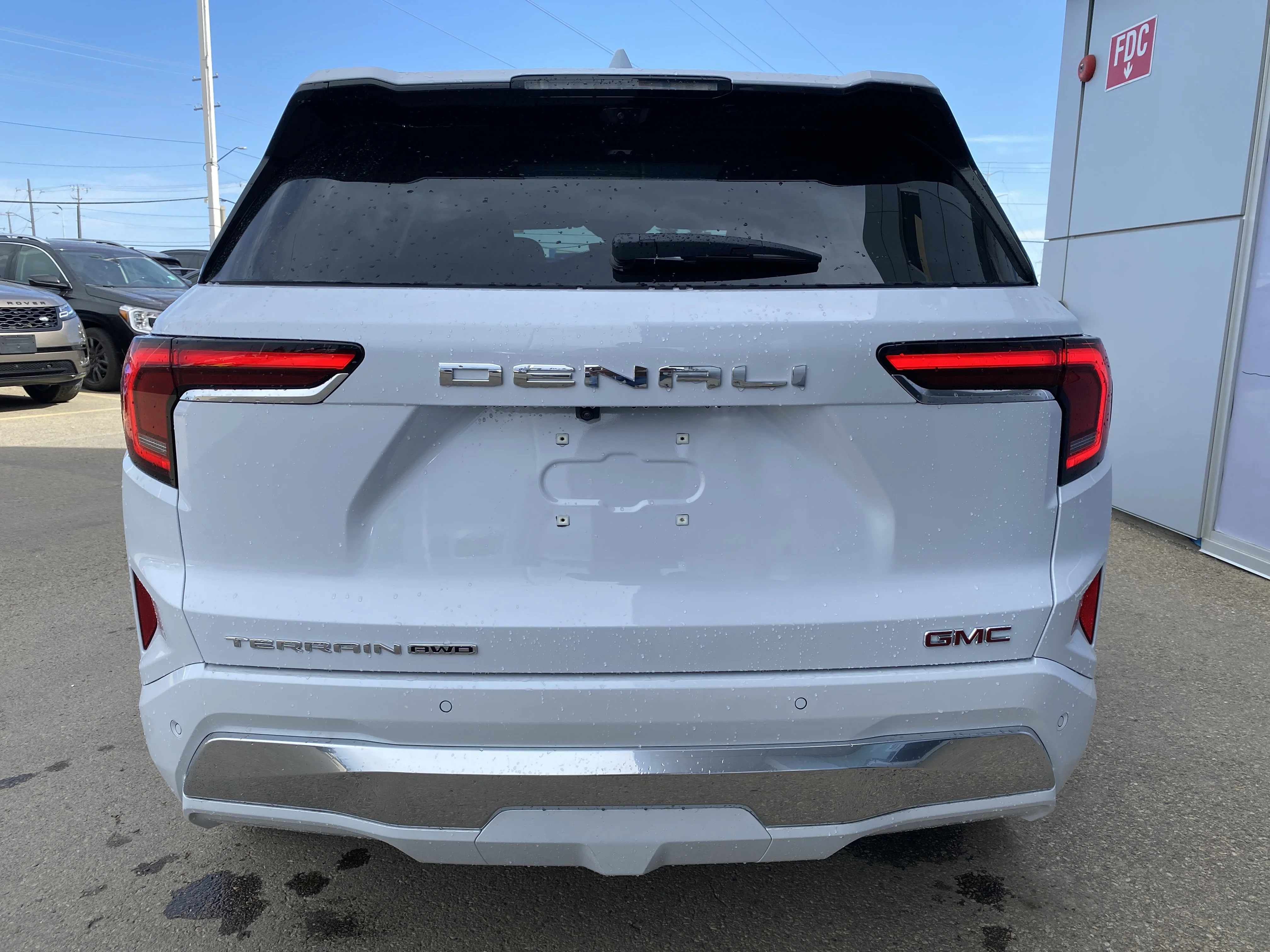 New 2026 GLACIER WHITE TRICOAT GMC AWD Denali image 5