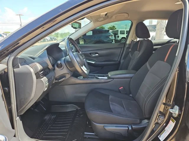 Used 2022  Nissan SR image 9
